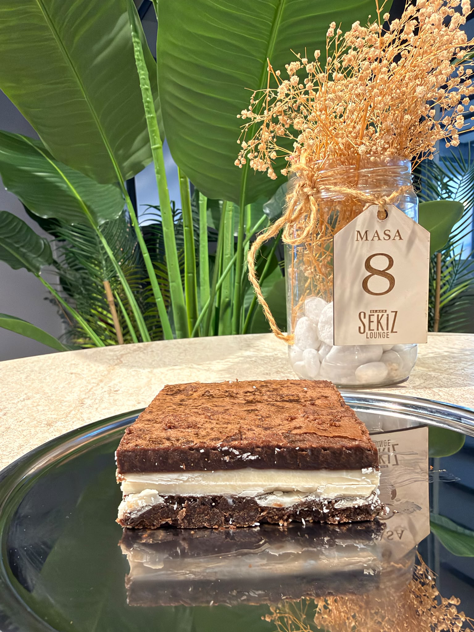 Beyaz Çikolatalı Brownie